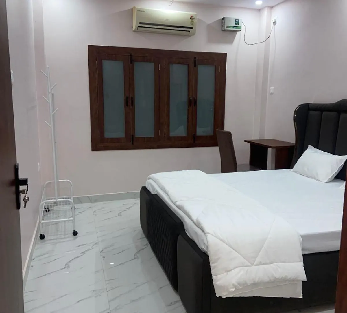 Guest House In Varanasi